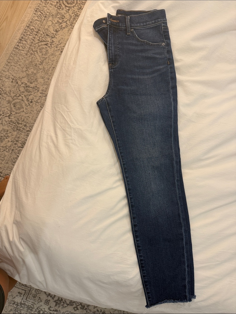 Dark Blue Women’s Skinny Jeans- New; never worn